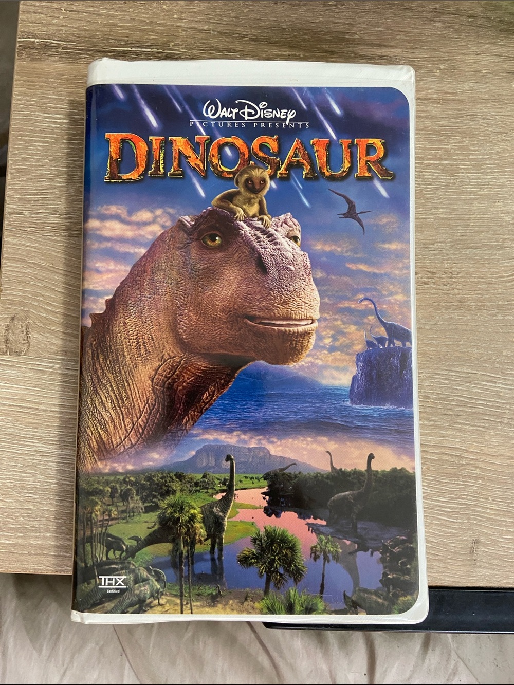 Dinosaur (VHS, 2001) Walt Disney Pictures • THX Certified •  White Clamshell